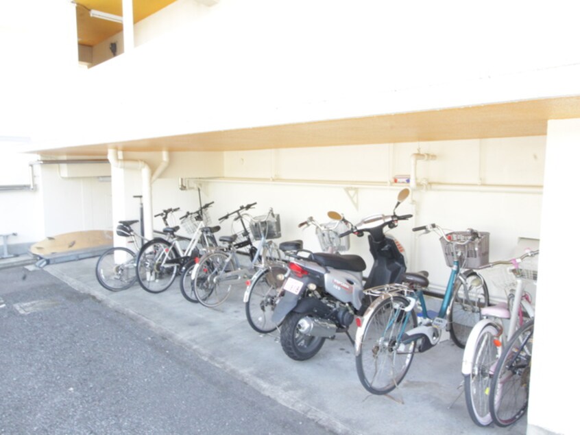駐輪場 サンパークマンション