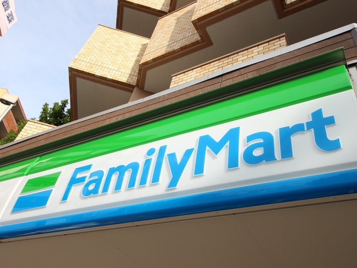 ファミリーマート(コンビニ)まで364m チサンマンション東別院