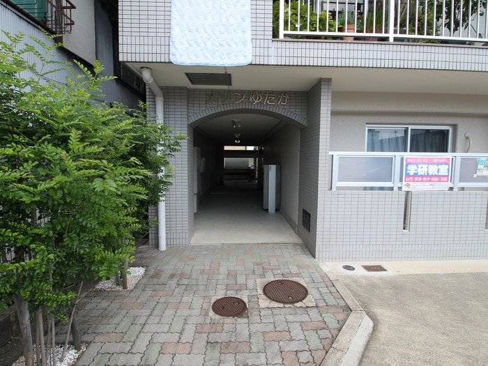 エントランス部分 メゾンゆたか