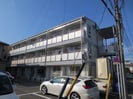 ロイヤル六番の外観