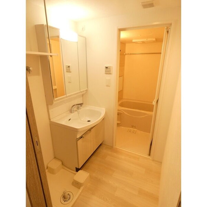 洗面 ﾌﾟﾚｻﾝｽ名古屋ﾙｰｶｽ(1406)