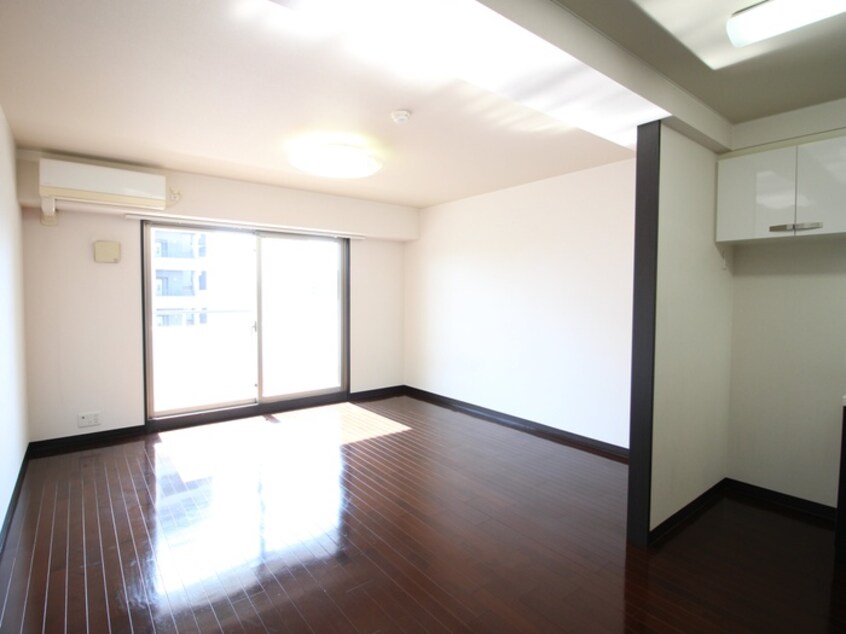 居室 ビオラ名駅西