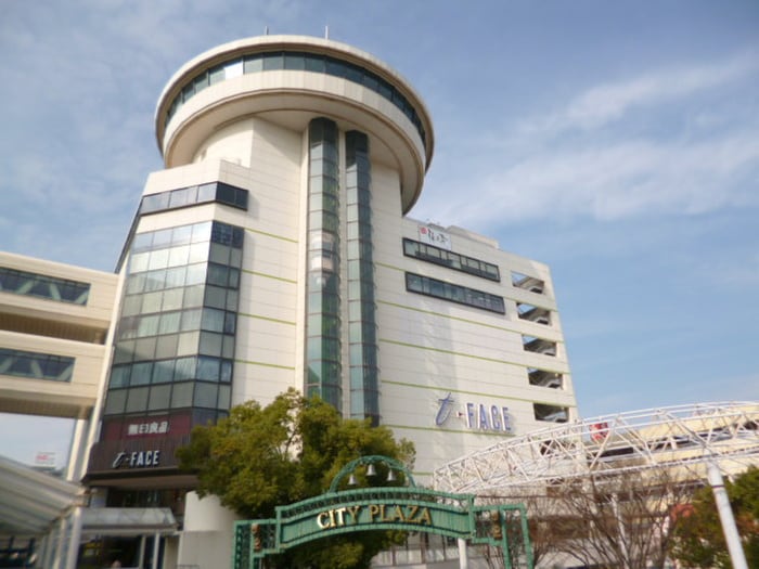 ｔ－ＦＡＣＥ(デパート)まで550m グランクロワール