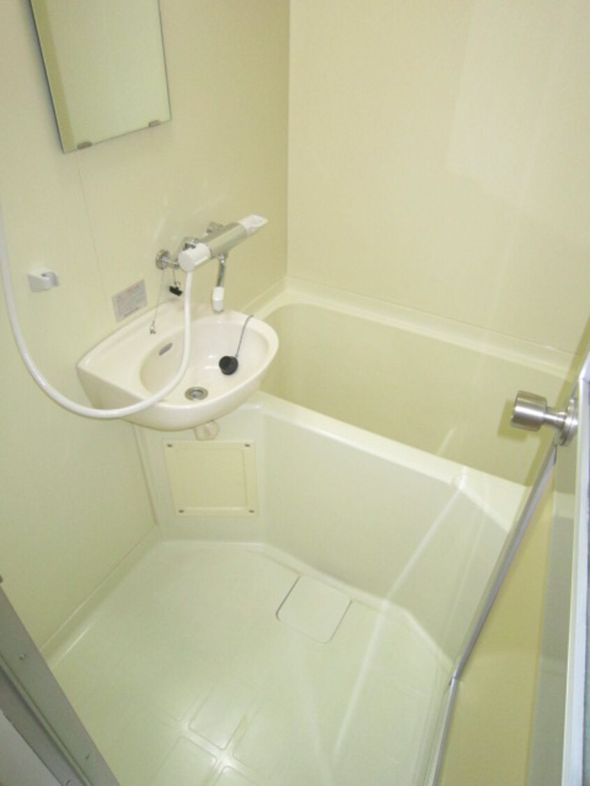 バス／シャワールーム等 ＨＫビル第一