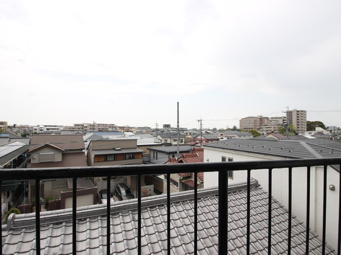 室内からの展望 ハイネス桜山