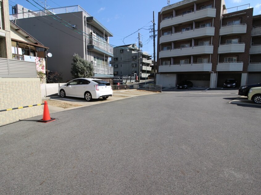 駐車場 ヒヨシマンション