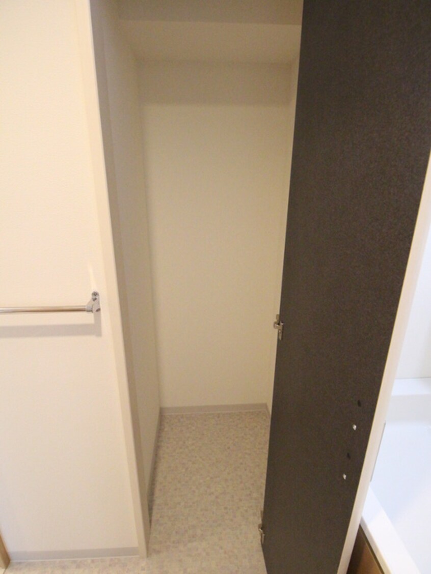 収納 AlbaGrande名護屋