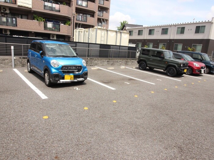 駐車場 サプリーム大府