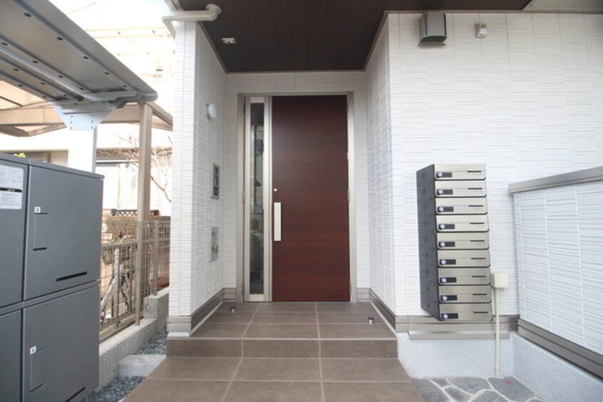 エントランス部分 アリヴィオ