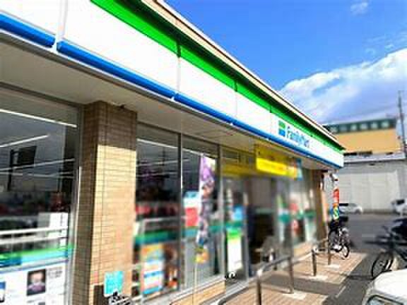 ファミリーマート　北名古屋市石橋店(コンビニ)まで700m エスペランサ
