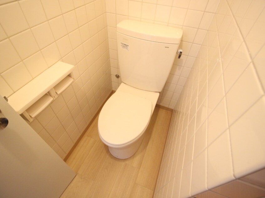 トイレ 鶴田ビル