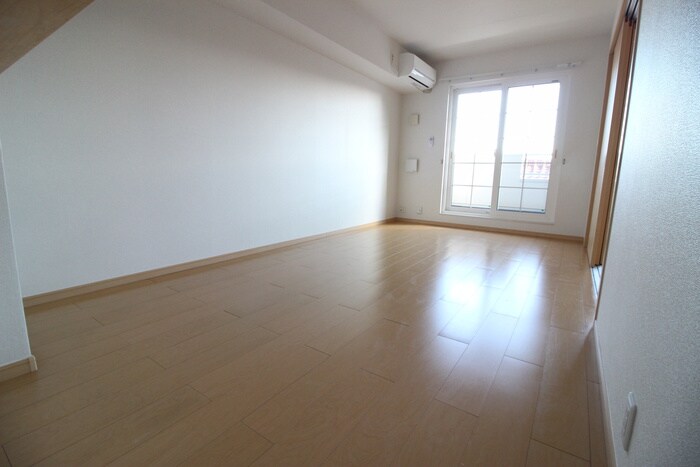 居室 カ－サ・ドマ－ニ