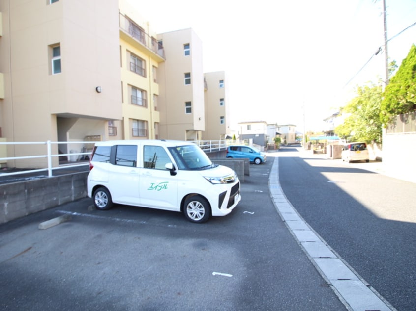駐車場 サンヒルズ富士