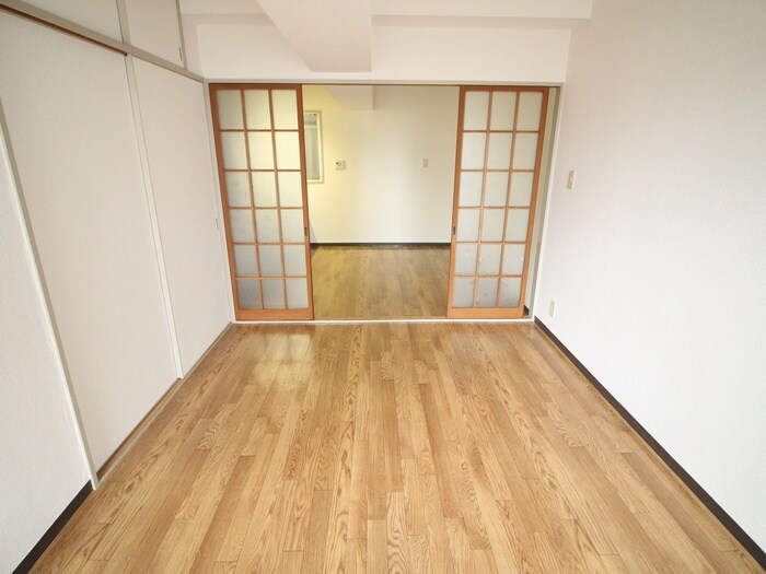 居室 大須寿ビル