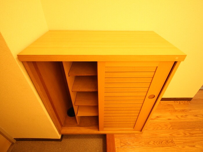 靴箱 大須寿ビル