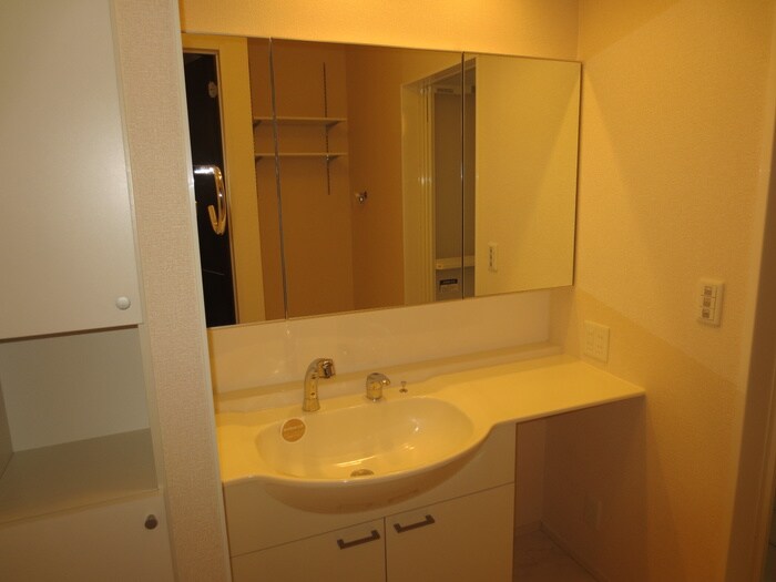 洗面 アルブル藤