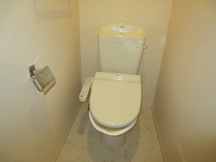 トイレ アルブル藤