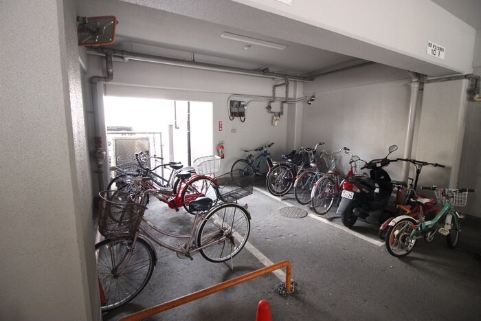 駐輪場 長喜マンション