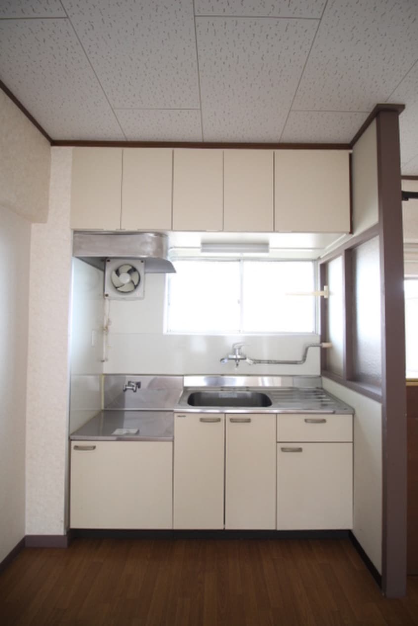 キッチン 山弘ビル