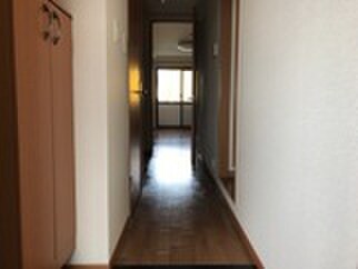 廊下 サンシャインビレッジ