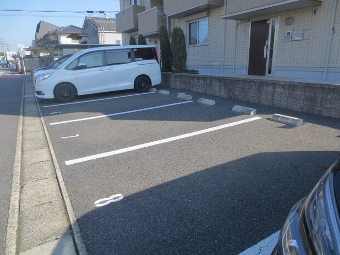 駐車場 ロワジール