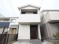 アーバンハウス城前