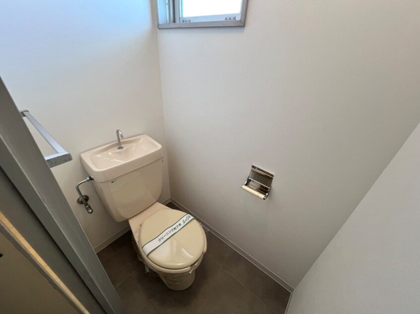 トイレ さんごうハイツ
