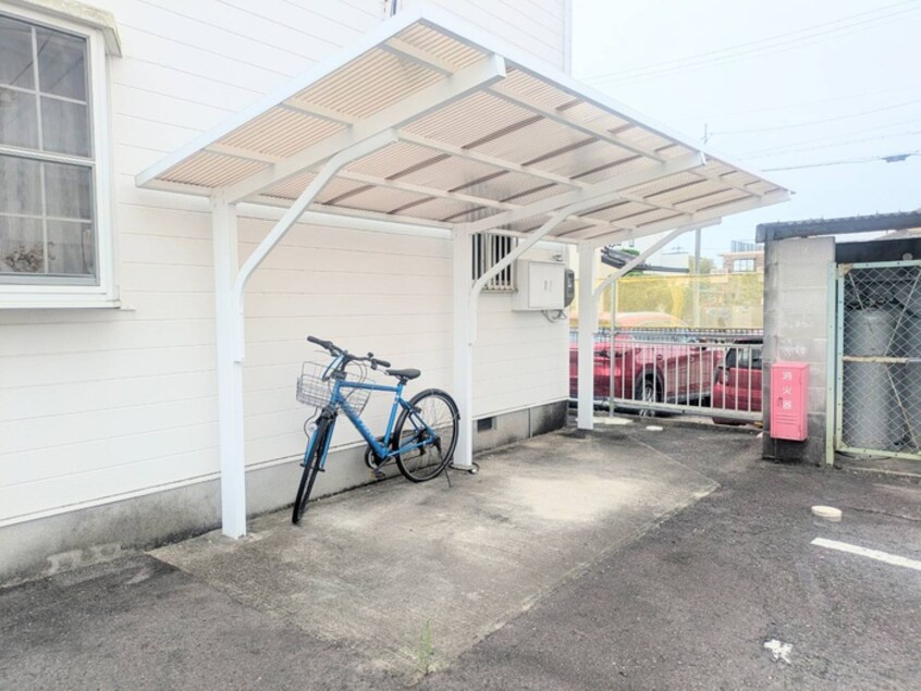 駐輪場 シャ－ウッドＭＩ