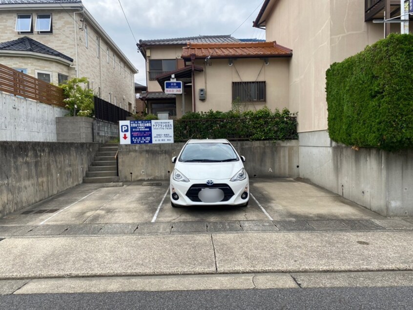 駐車場 社台貸家B棟