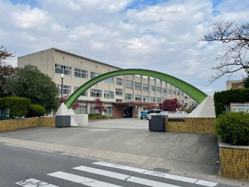 愛知県立千種高等学校(高等学校/高等専門学校)まで230m 社台貸家B棟