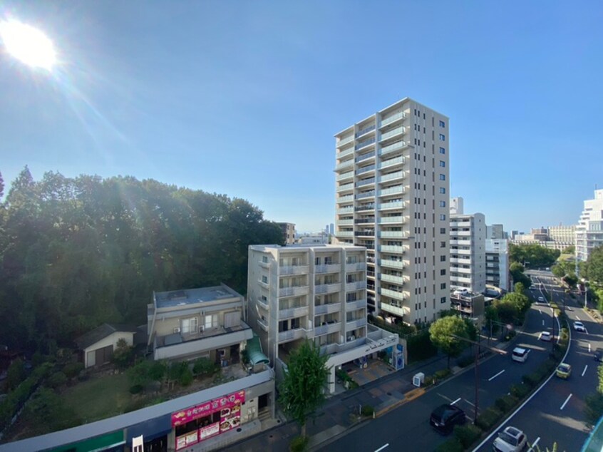 室内からの展望 ＷＥＬＬコ－ト山手