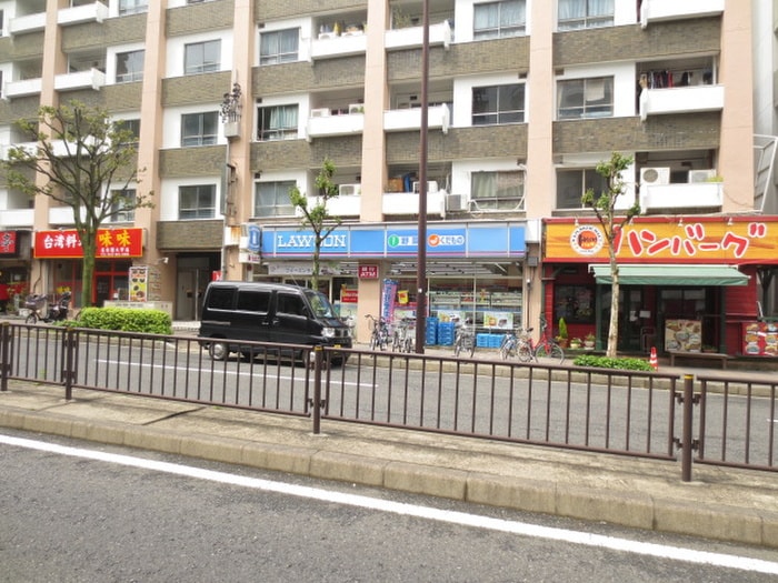 ローソン(コンビニ)まで125m 山手ヒルズ