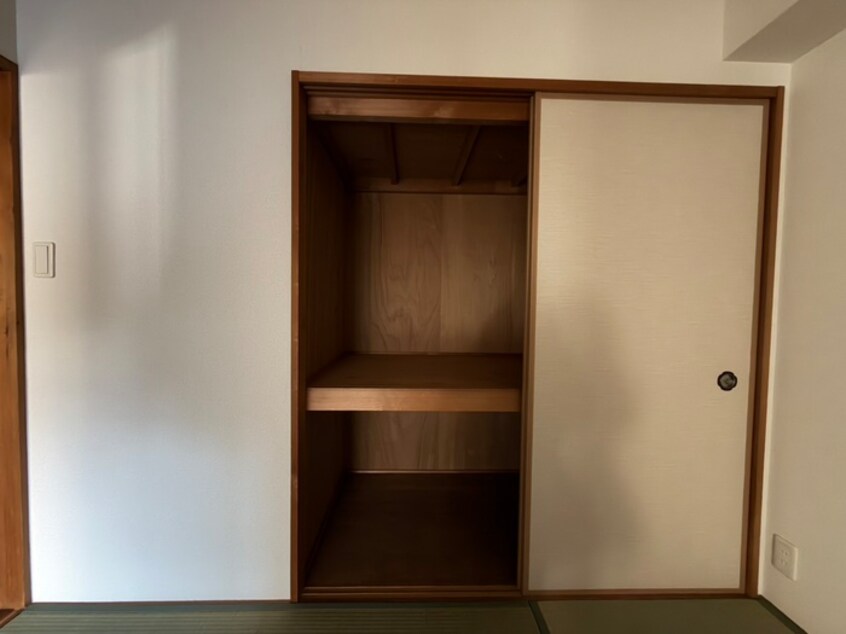 収納 ケルン白壁