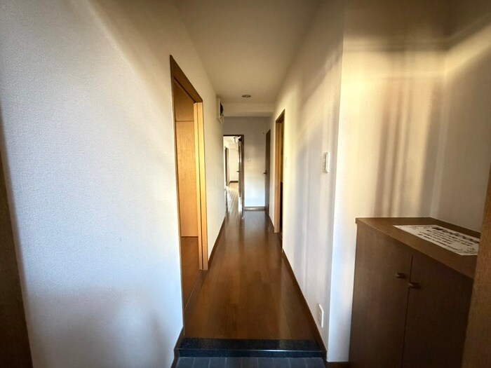 内観写真 ケルン白壁