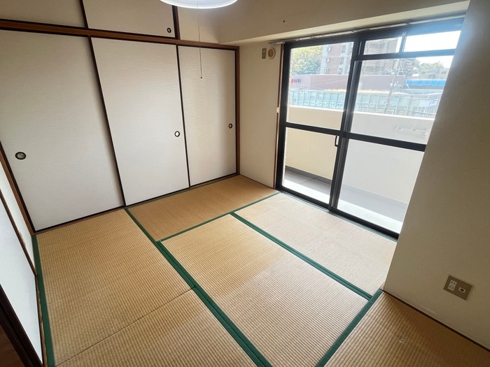 居室 ロイヤルﾊｲﾂ平針