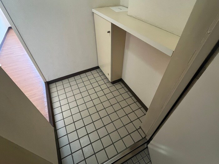 玄関 ロイヤルﾊｲﾂ平針