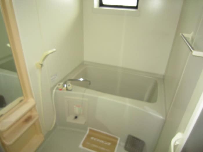 バス／シャワールーム等 カムール高畑Ｂ