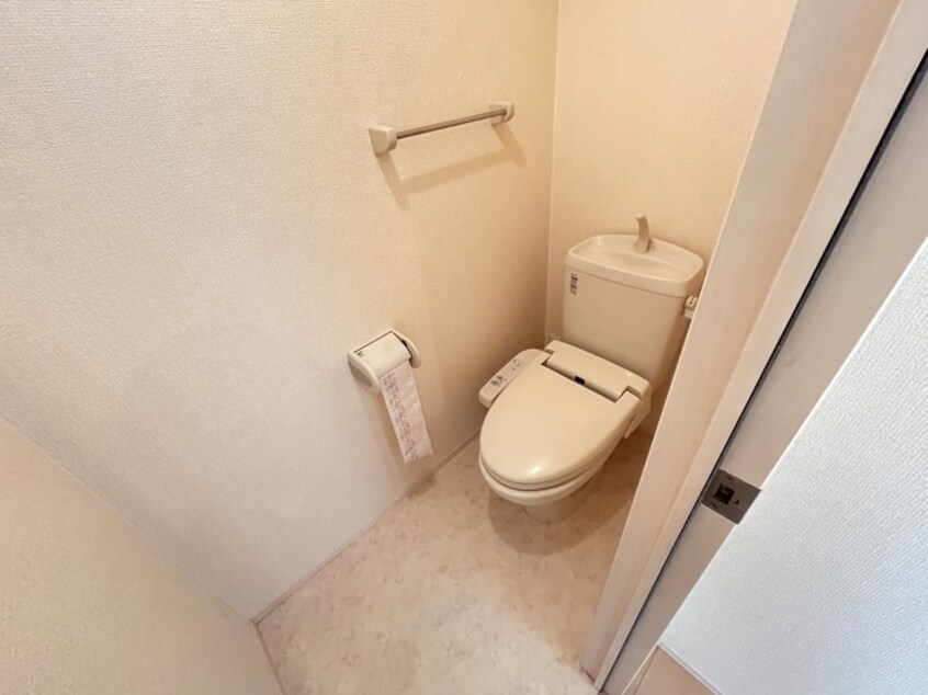 トイレ ハイツ新開