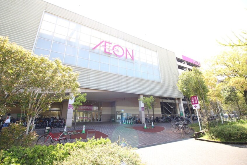 イオンナゴヤドーム前店(ショッピングセンター/アウトレットモール)まで696m LUORE大曽根EAST