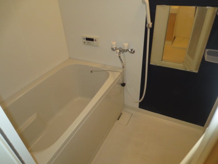 バス／シャワールーム等 Vingt et un Bonheur表山