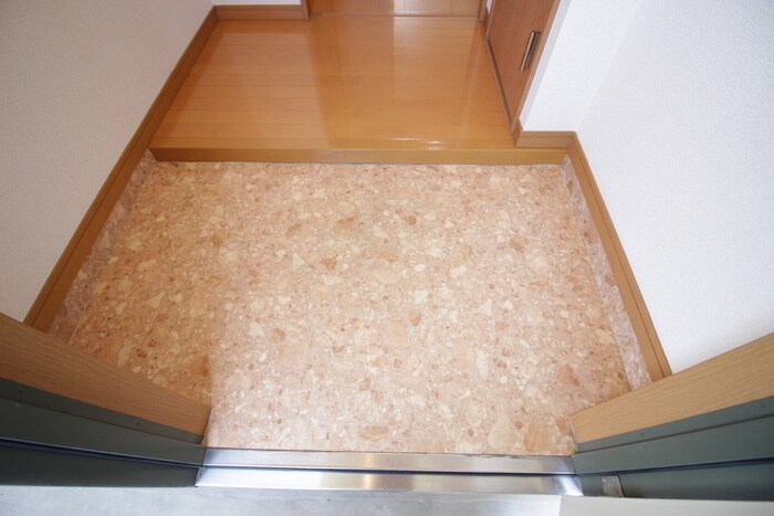 玄関 ティ－ワン緑町