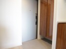玄関 S-RESIDENCE堀田North
