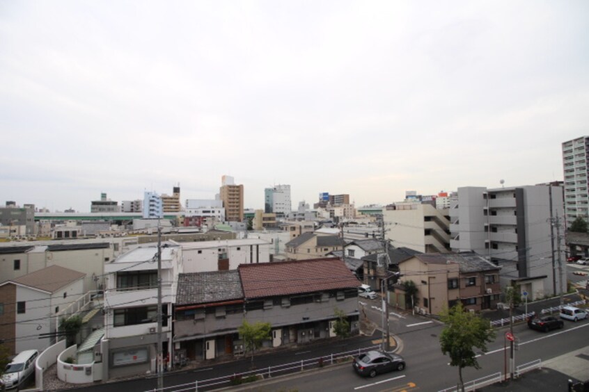 室内からの展望 ラ・セプティマ鶴舞