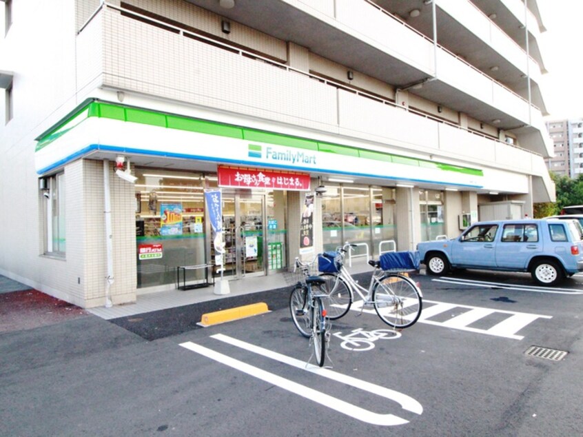 ファミリーマート植田南一丁目店(コンビニ)まで157m マンションリバーサイド