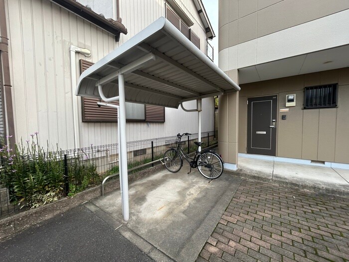 駐輪場 ウィングコート