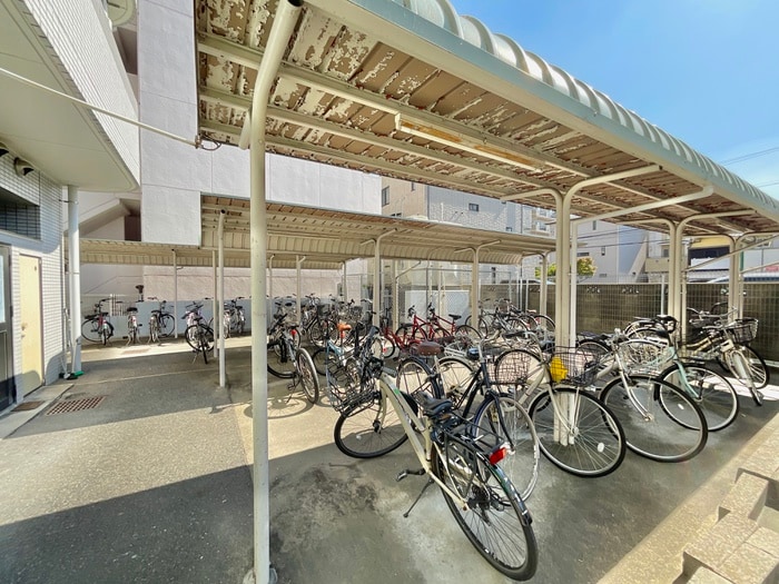 駐輪場 ウイステリア新瑞