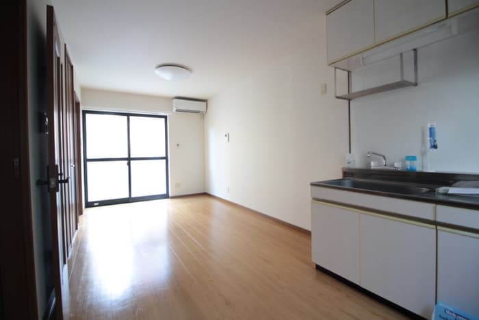 居室 グリーン尾関