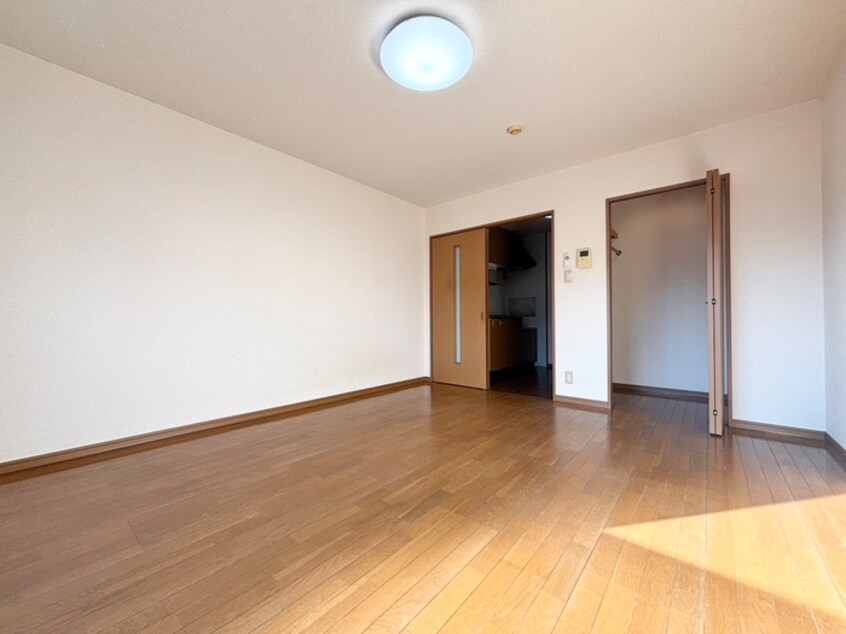 居室 フレシ－ル寺山