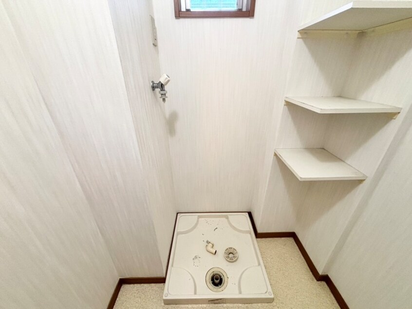 洗濯機置場 フレシ－ル寺山