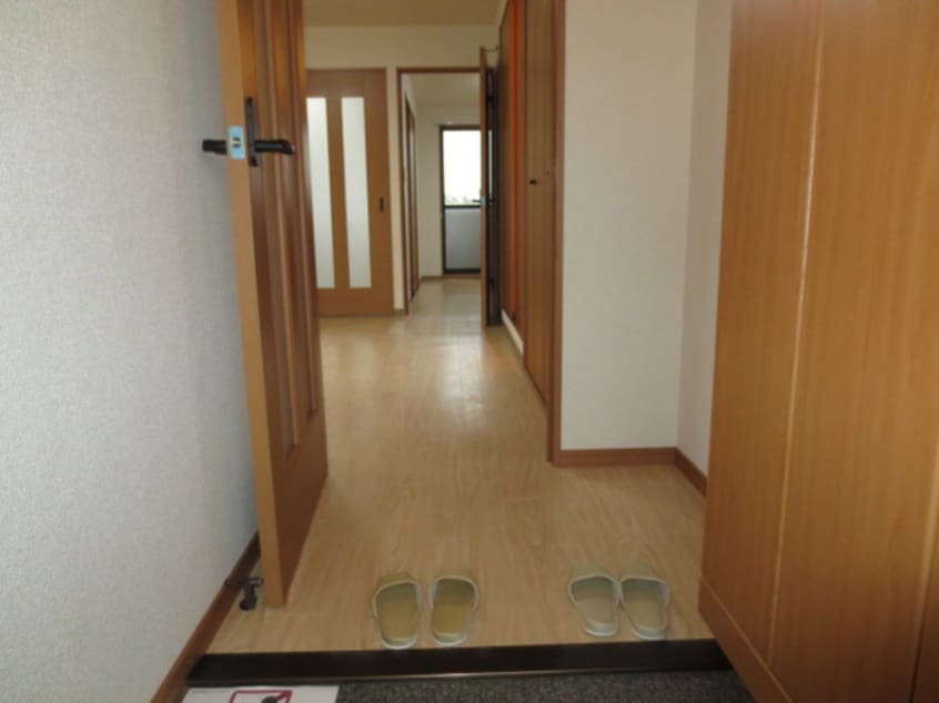 玄関 トワ－ル